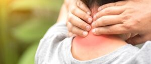 طرق علاج ألم الرقبة